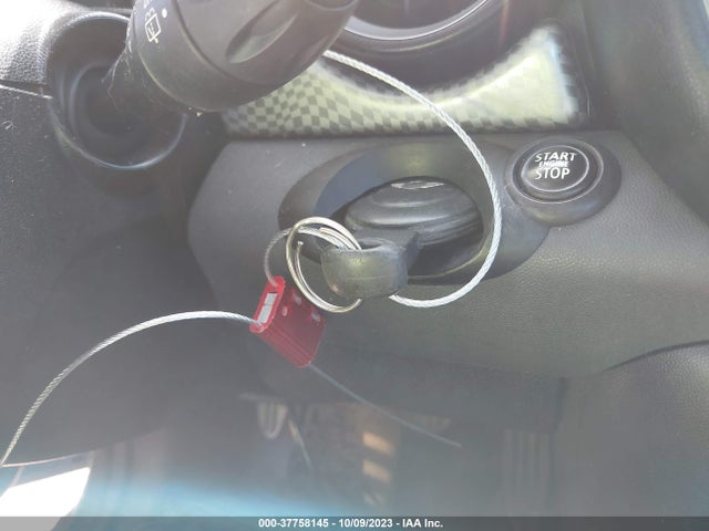 2010 MINI COOPER HARDTOP WMWMF7C53ATZ71054 Photo 10