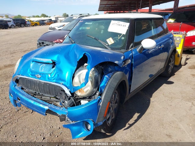 2010 MINI COOPER HARDTOP WMWMF7C53ATZ71054 Photo 1