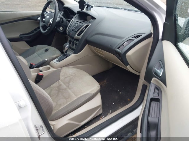 2013 FORD FOCUS SE VIN: 1FADP3K2XDL265192