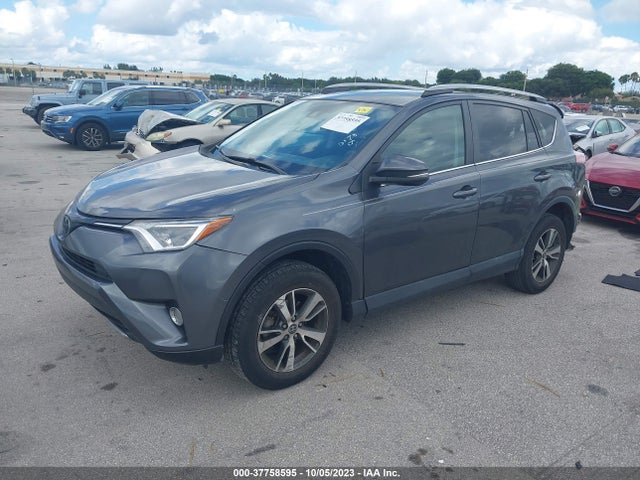 Toyota Rav4 Xle 2017 2T3WFREV3HW390178 Image 2