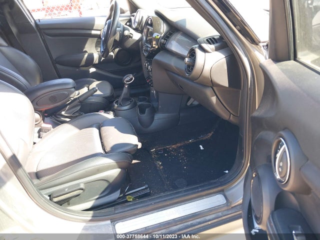2018 MINI HARDTOP WMWXU1C58J2F81690 Photo 4