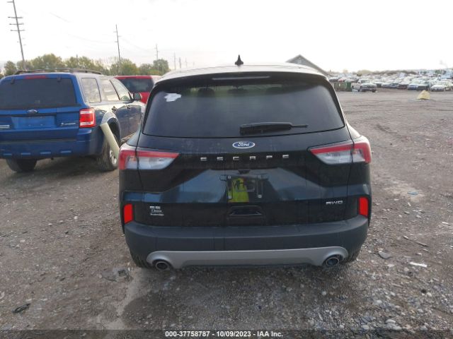 1FMCU9G65NUC00089 Ford ESCAPE SE