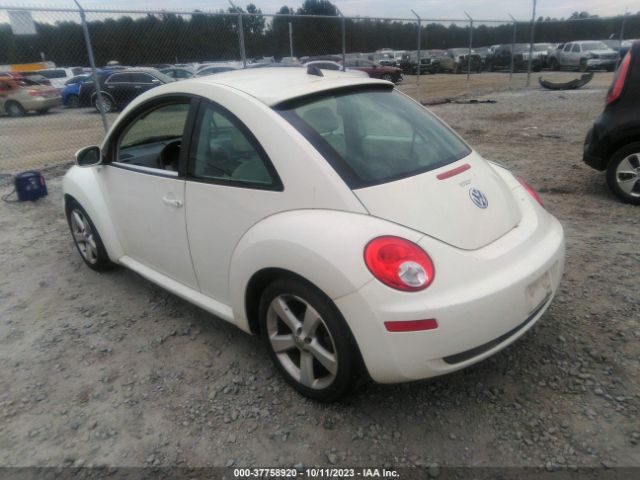2008 VOLKSWAGEN NEW BEETLE COUPE 3VWFW31C88M515322 Photo 2