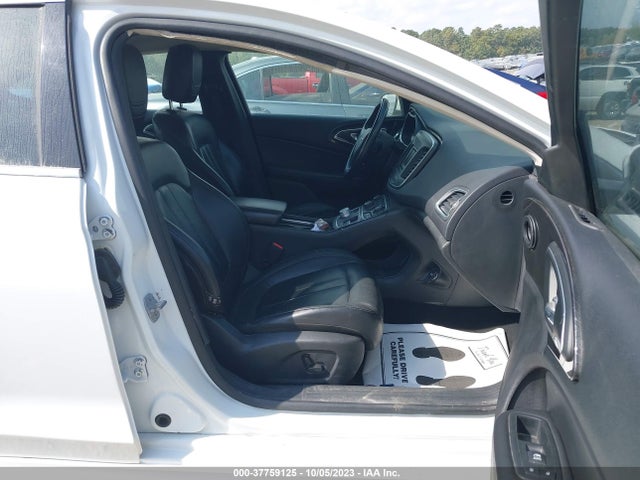 Chrysler 200 C 2015 1C3CCCCB8FN524905 Image 5