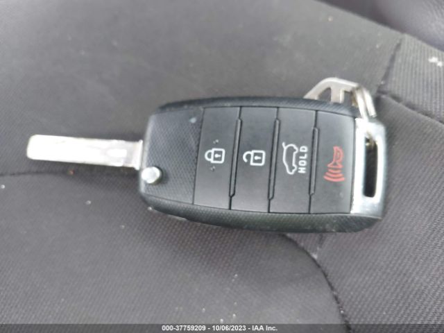 KNDJN2A29G7258214 KIA Soul Base