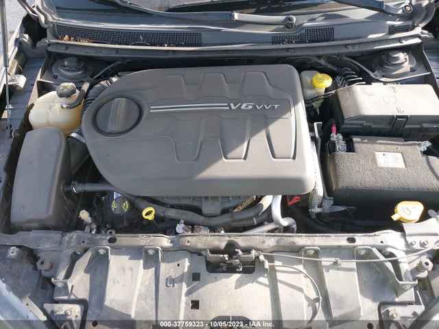 Chrysler 200 S 2015 1C3CCCBG1FN517954 Image 10