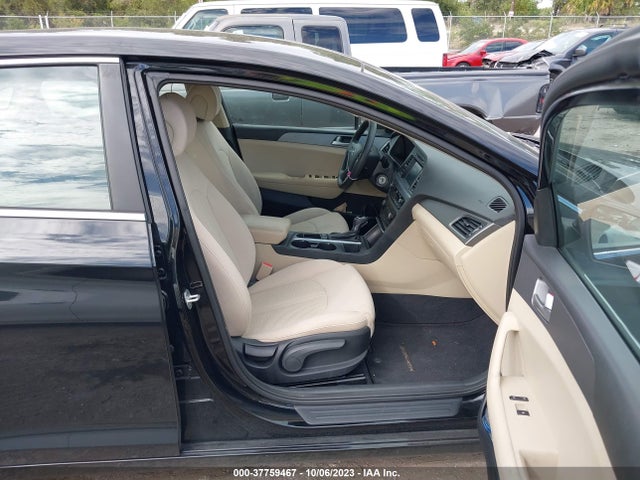 Hyundai SONATA SE 2017 5NPE24AFXHH448612 Image 5