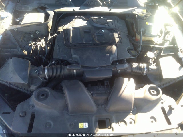 2011 JAGUAR XJ SAJWA2GB4BLV09974 Photo 9