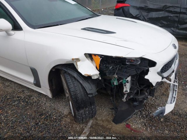 KNAE15LA1J6031242 KIA Stinger Base