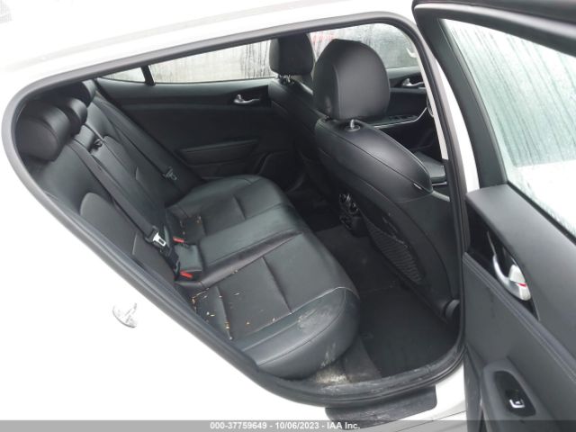 KNAE15LA1J6031242 KIA Stinger Base
