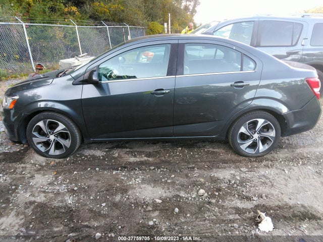 Chevrolet Sonic Premier 2017 1G1JF5SB2H4114531 Image 14