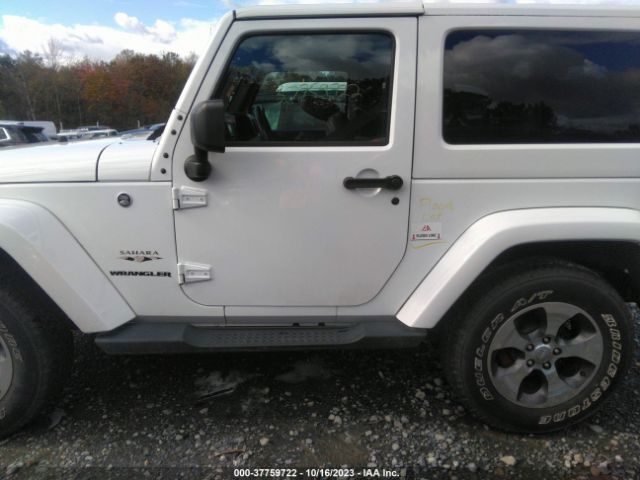 1C4GJWBG9HL697817 Jeep Wrangler Sahara