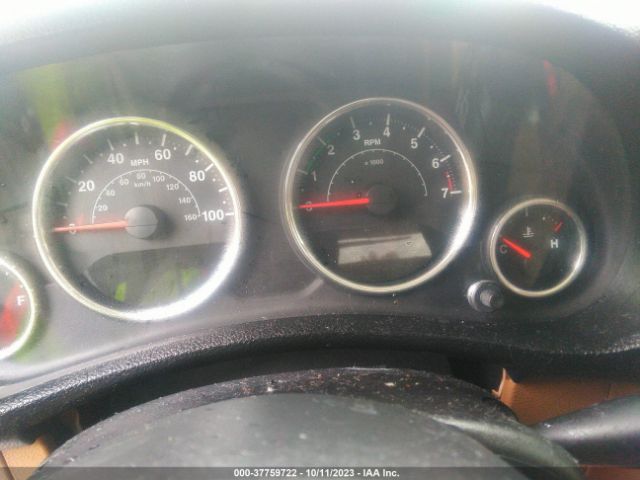 1C4GJWBG9HL697817 Jeep Wrangler Sahara