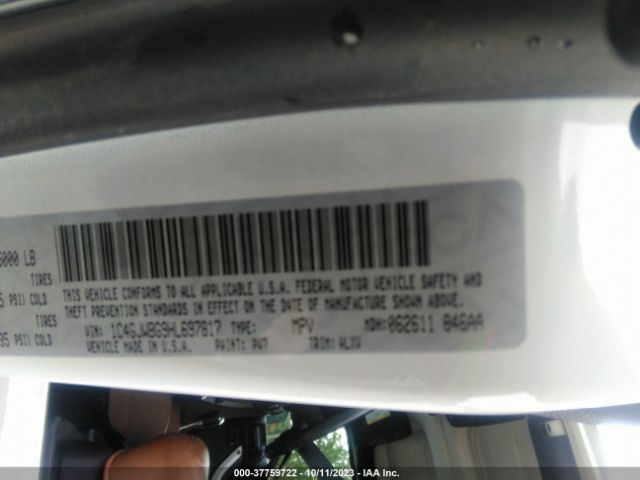 1C4GJWBG9HL697817 Jeep Wrangler Sahara