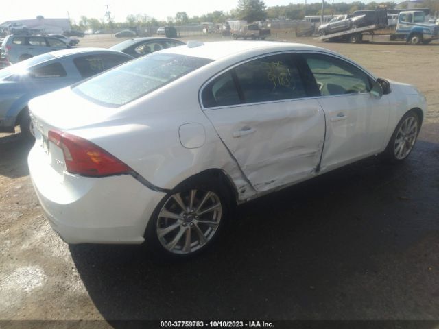 LYV402FM2GB099960 Volvo S60 Inscription T5 Drive-e Platinum
