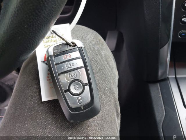 1FM5K8GT4KGB32831 Ford EXPLORER SPORT