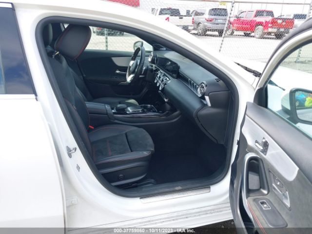 2021 MERCEDES-BENZ A-CLASS W1K3G5BB9MJ307712 Photo 4