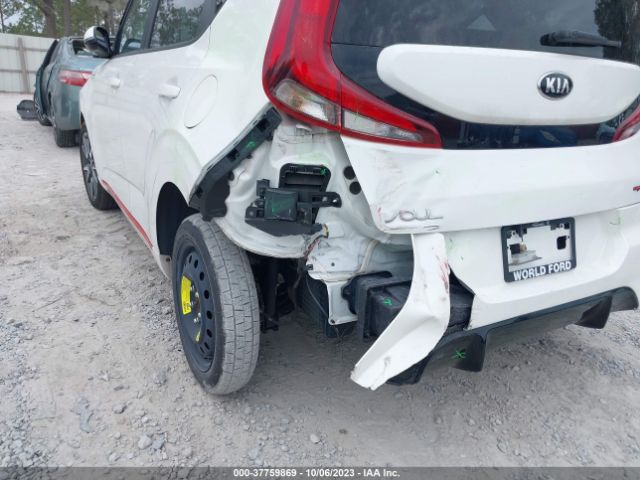 KNDJ63AU0M7137815 KIA Soul Gt-line