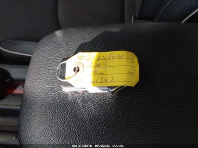 3KPF34AD1LE161382 KIA Forte Gt-line