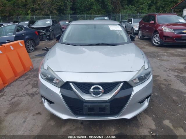 1N4AA6AP9GC437431 Nissan Maxima 3.5 Sv