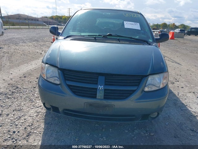 2005 DODGE GRAND CARAVAN SXT VIN: 2D4GP44L65R266256