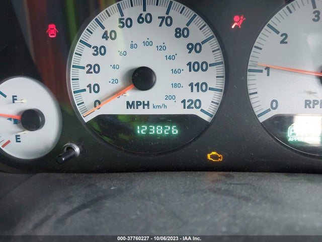 2005 DODGE GRAND CARAVAN SXT VIN: 2D4GP44L65R266256