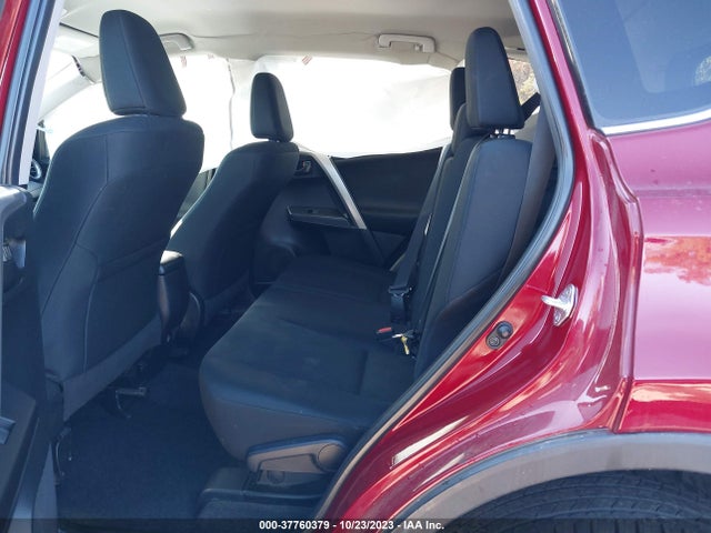 Toyota RAV4 LE 2018 2T3ZFREV7JW455407 Image 8