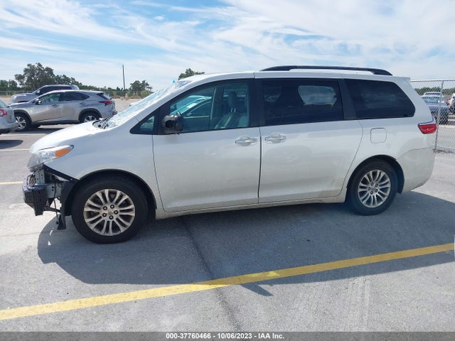 Toyota Sienna Xle/xle Aas/ltd 2015 5TDYK3DC0FS642016 Image 15