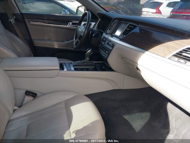 Hyundai Genesis 3.8 2016 KMHGN4JE1GU120339 Image 5