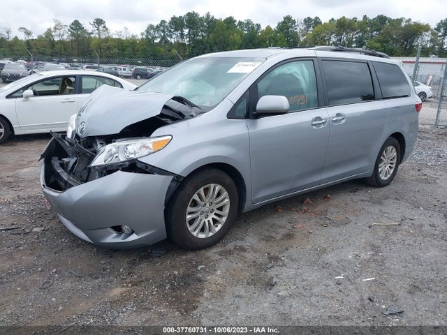 Toyota Sienna Xle Auto Access 2017 5TDYZ3DC5HS798888 Image 2