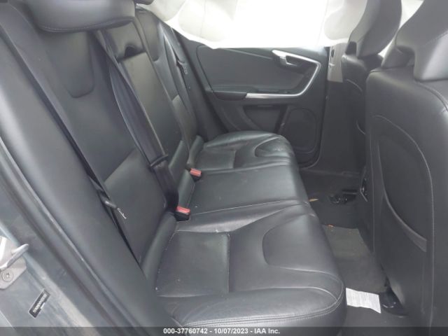 YV140MEM7H1335129 Volvo V60 Platinum