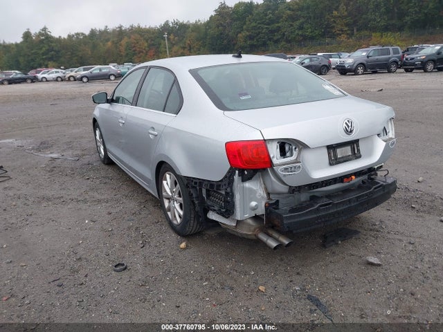 3VWD17AJ3EM440200 Volkswagen Jetta Sedan Se