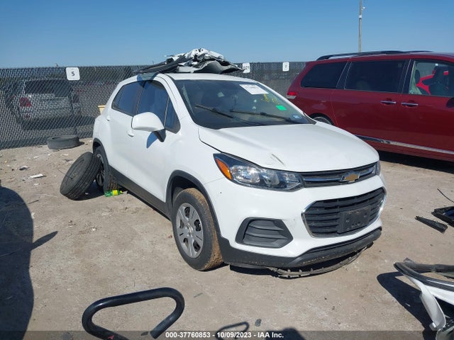 Chevrolet TRAX LS 2018 KL7CJKSB4JB517678 Image 1