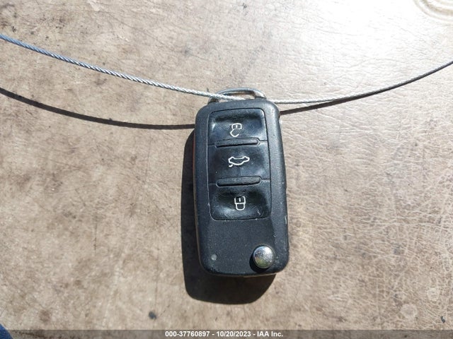 3VWD07AJ4EM276054 Volkswagen Jetta Sedan Se W/connectivity/sunroof