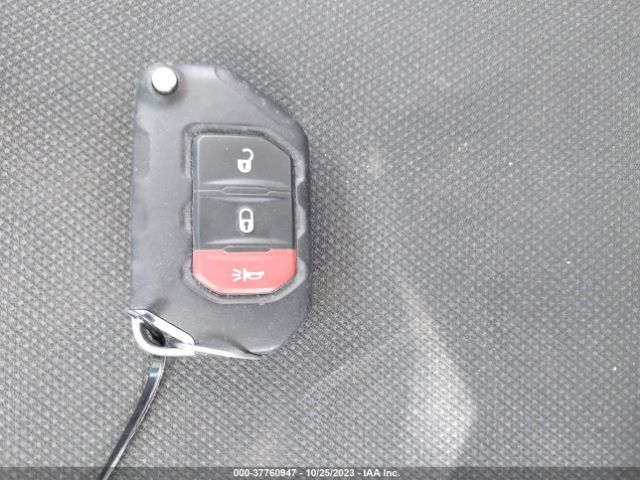 1C4HJXDN5LW337750 Jeep Wrangler Unlimited Sport S