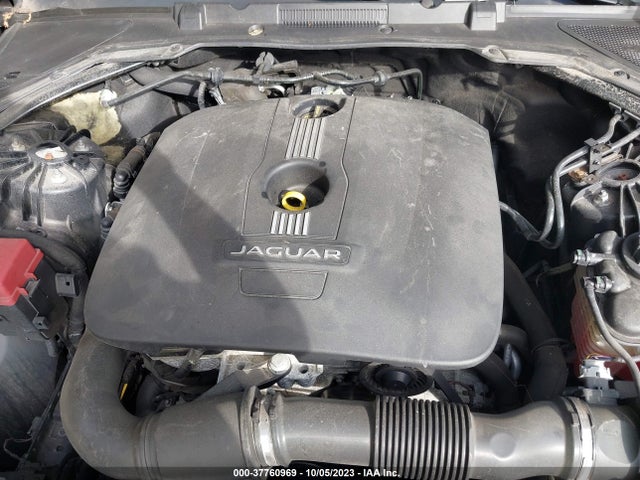 2017 JAGUAR XE SAJAD4BG5HA975448 Photo 9