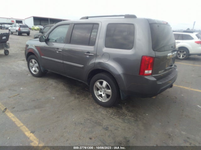 2011 HONDA PILOT EX-L VIN: 5FNYF3H58BB028698