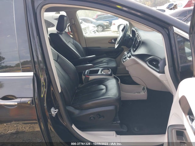 2C4RC1EG1HR778223 Chrysler Pacifica Touring-l Plus
