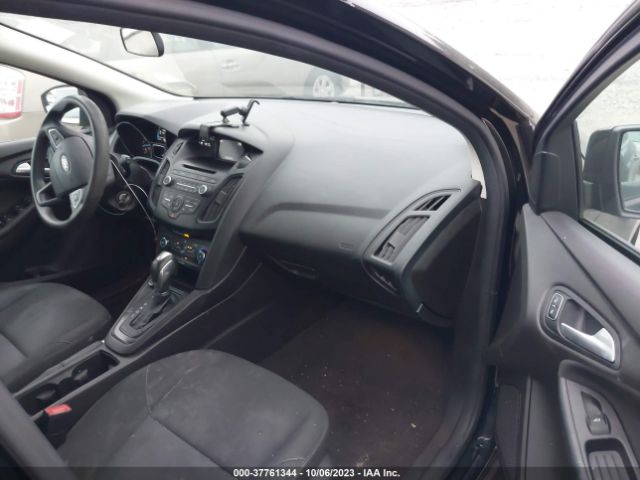 1FADP3K29FL315518 Ford FOCUS SE