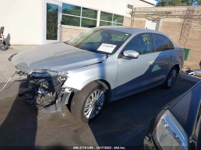 3VWLL7AJ9EM392773 Volkswagen Jetta Sedan Tdi W/premium/nav