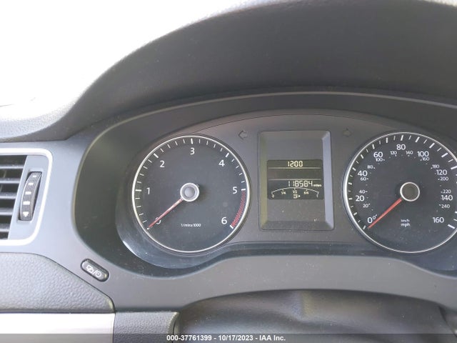 3VWLL7AJ9EM392773 Volkswagen Jetta Sedan Tdi W/premium/nav