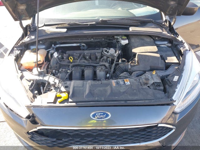 Ford FOCUS SE 2018 1FADP3K20JL218345 Image 10