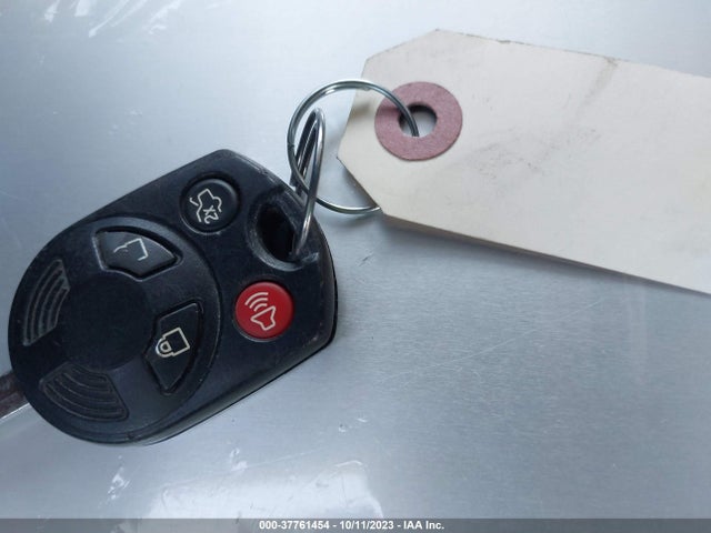 Ford FOCUS SE 2018 1FADP3K20JL218345 Image 11