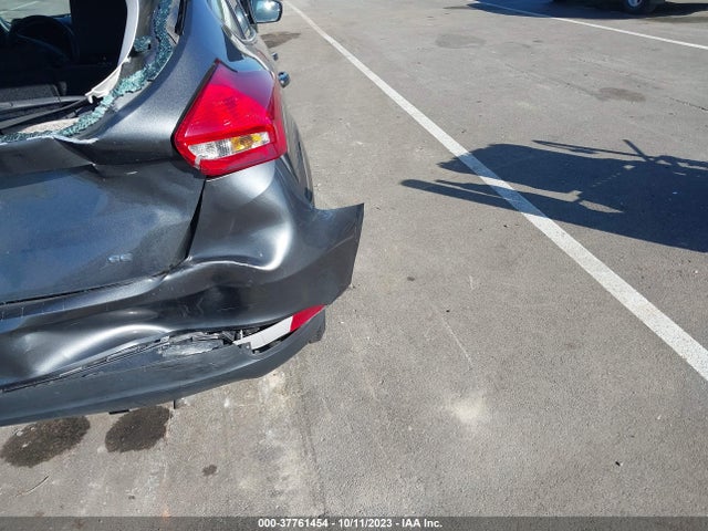 Ford FOCUS SE 2018 1FADP3K20JL218345 Image 12