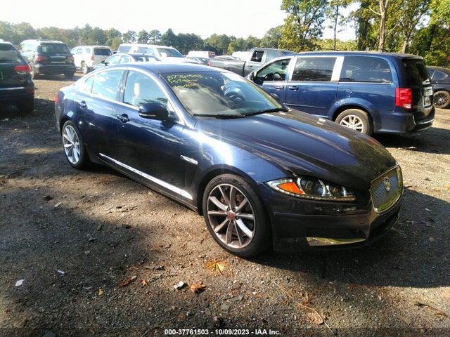 2015 JAGUAR XF SAJWJ0FF9F8U51913 Photo 0