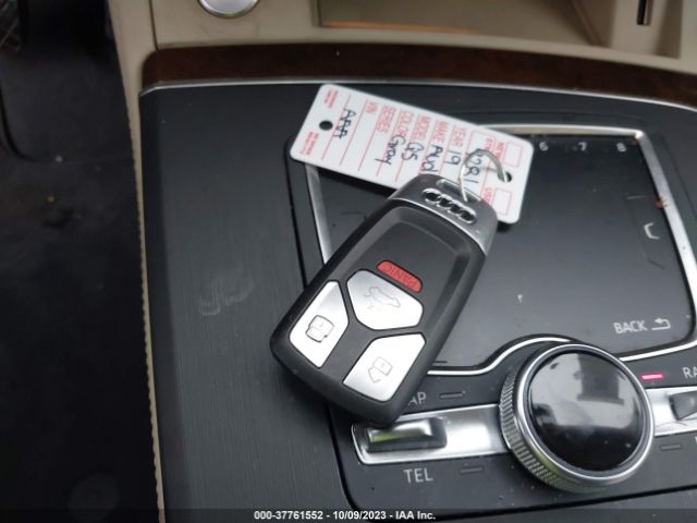 WA1BNAFY8K2085023 Audi Q5 Premium Plus