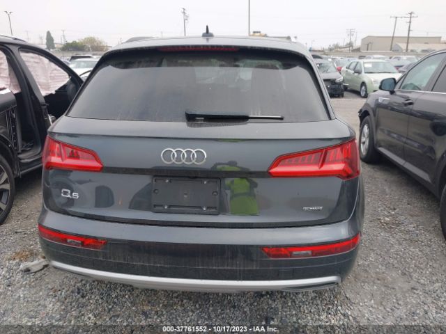 WA1BNAFY8K2085023 Audi Q5 Premium Plus