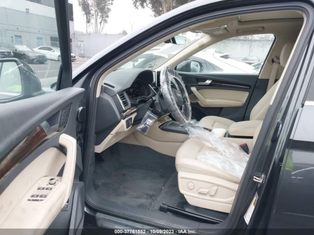 WA1BNAFY8K2085023 Audi Q5 Premium Plus