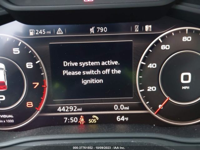 WA1BNAFY8K2085023 Audi Q5 Premium Plus