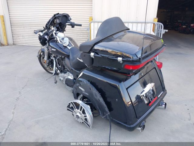 2022 HARLEY-DAVIDSON FLHTCUTG 1HD1MAF29NB853921 Photo 2